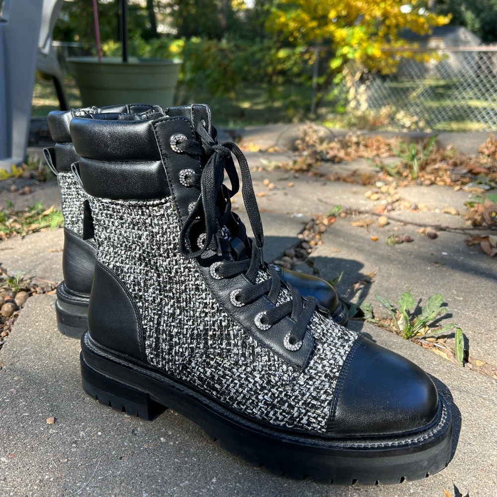 Kurt Geiger Lace up Bootie